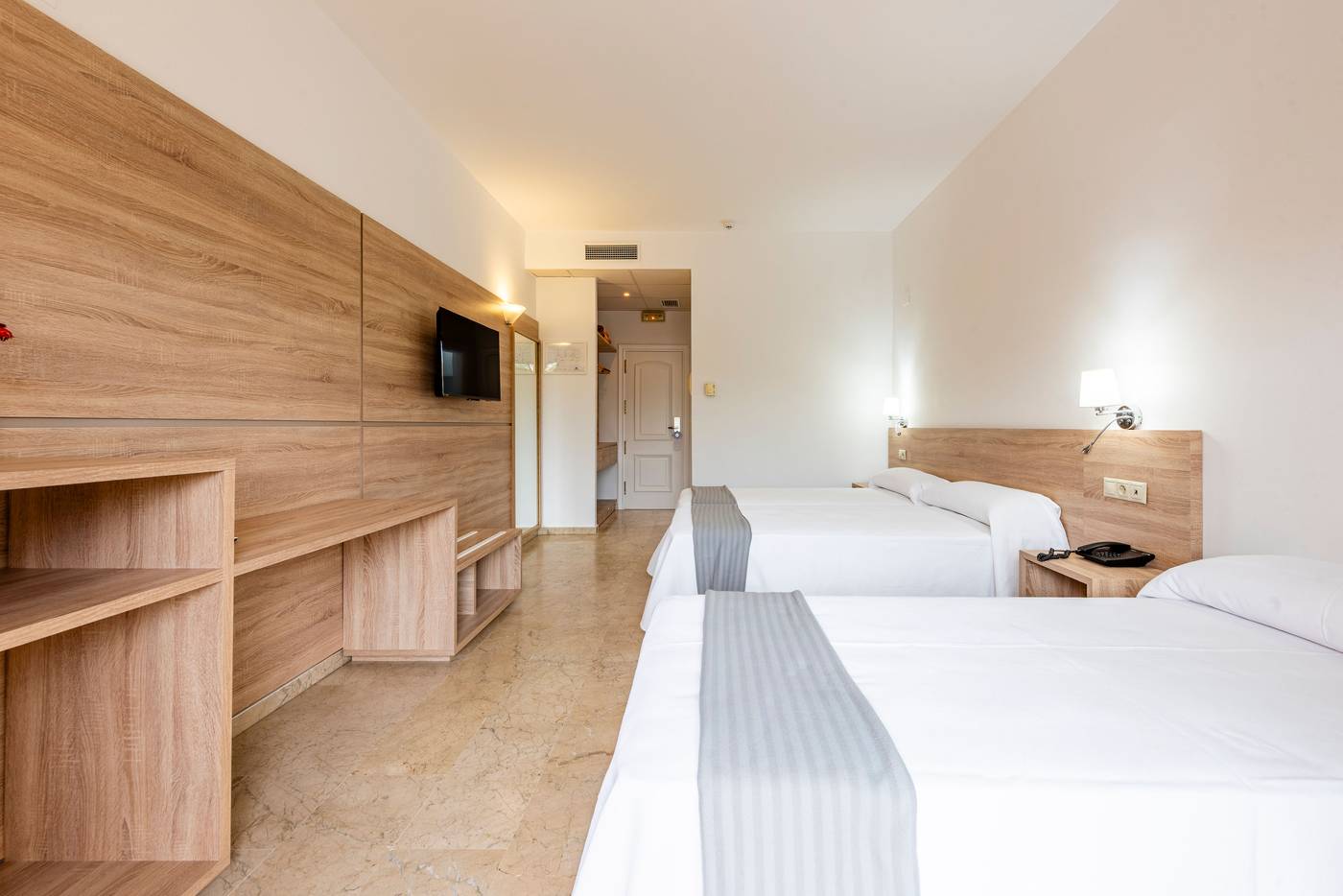 Toboso-Almu-ecar-Room-9