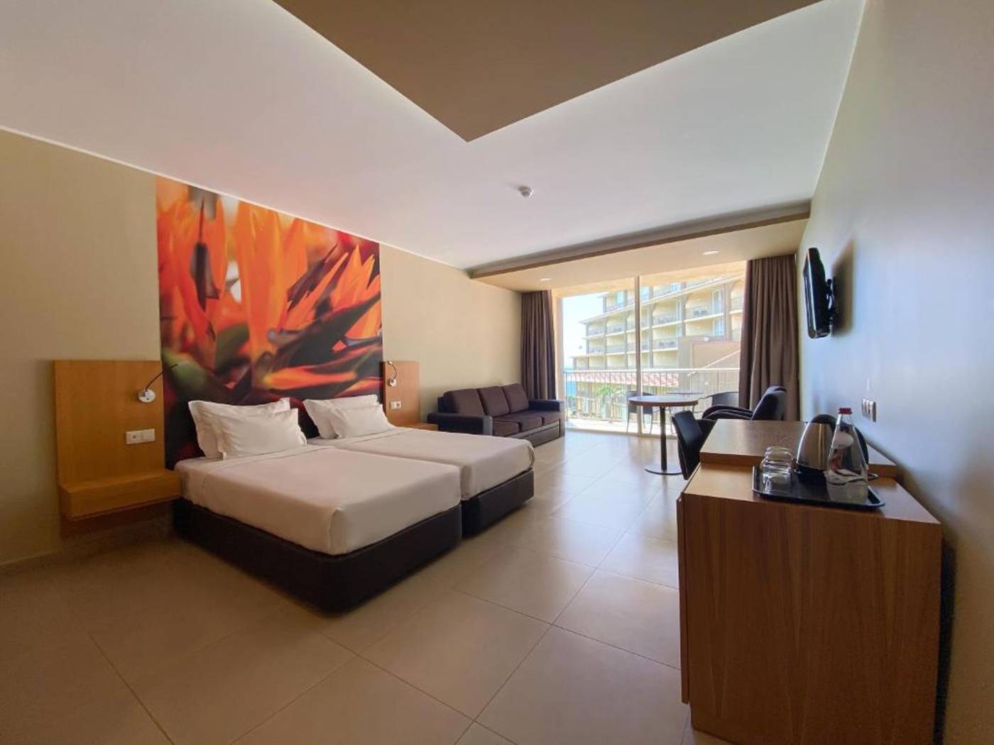 The-Views-Oasis-Room-19