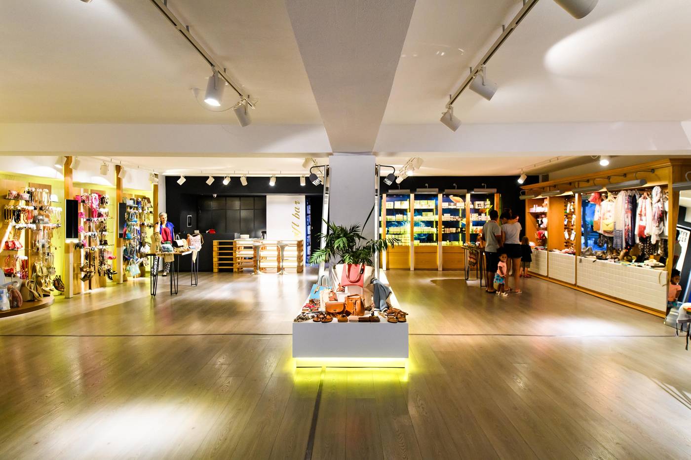 Akrathos-Beach-Sports-and-Entertainment-46