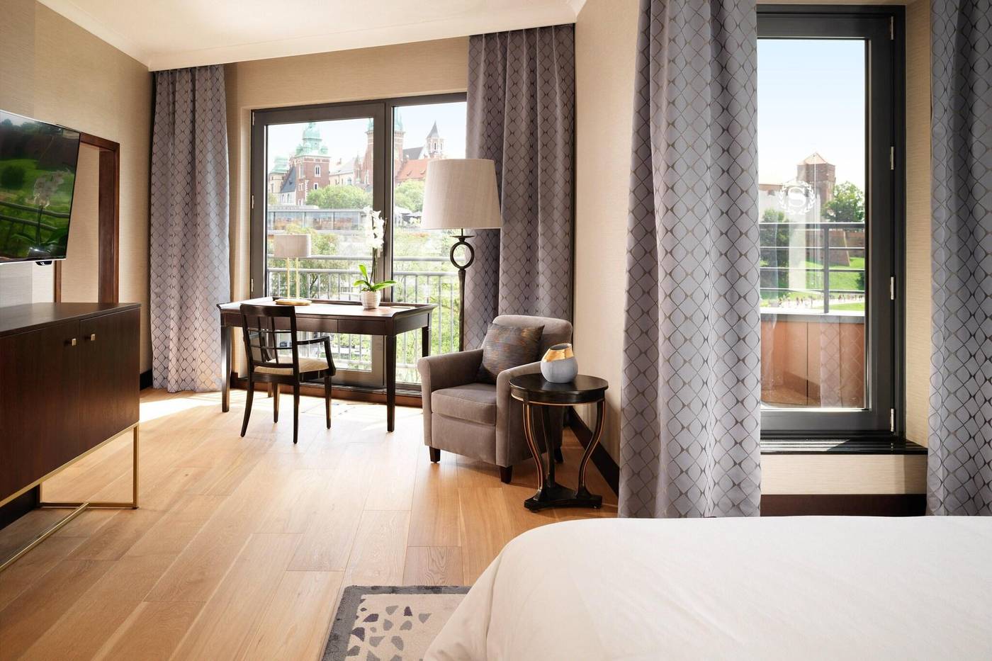 Sheraton-Grand-Krakow-Room-40