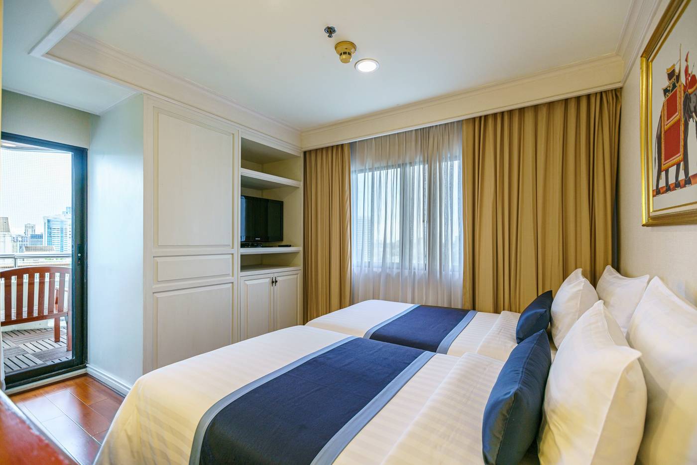 Centre-Point-Hotel-Sukumvit-10-Room-21