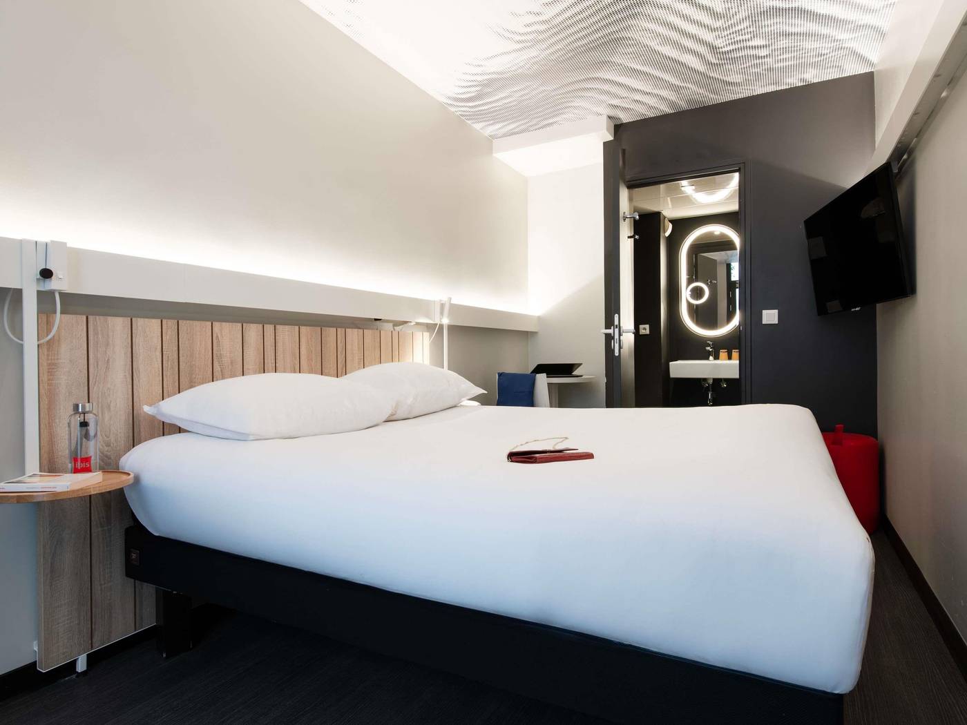 ibis-Paris-Opera-La-Fayette-Room-48