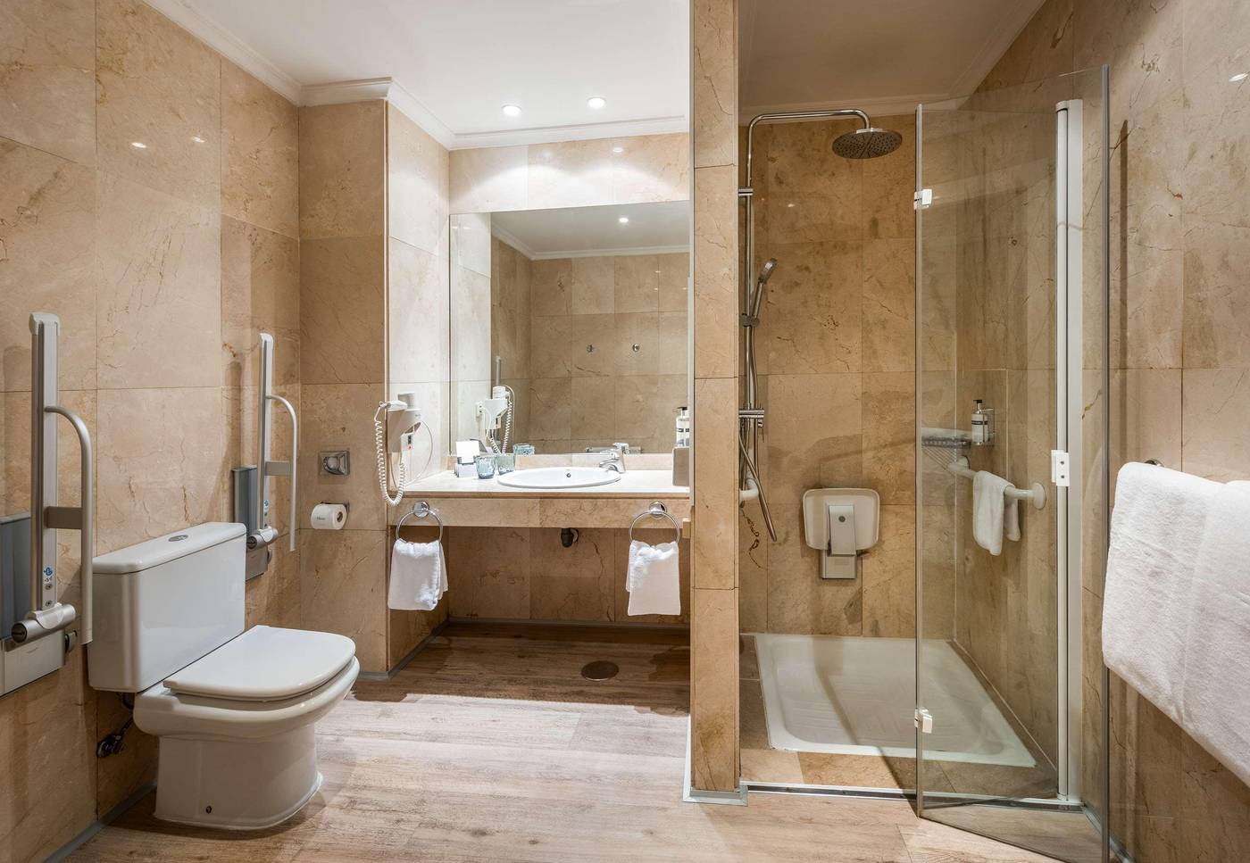 Hotel-Madrid-Gran-V----a-25--managed-by-Meli-----Room-45