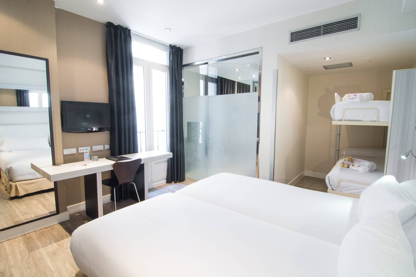 Petit-Palace-Arenal-Room-11