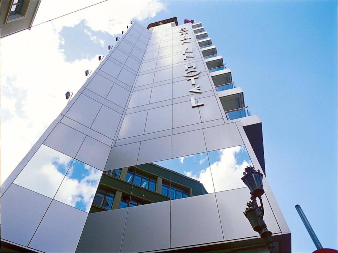 Dorian-Inn--Sure-Hotel-Collection-by-Best-Western-General-view-58