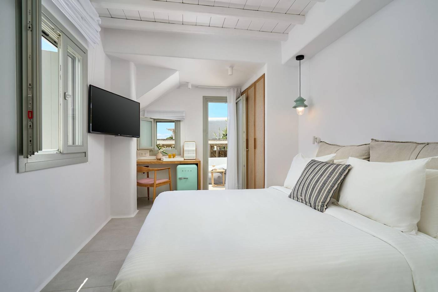 Adorno-Suites-Mykonos-Room-43