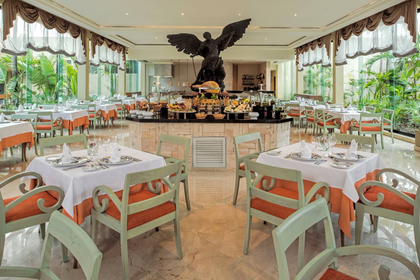 Iberostar-Waves-Quetzal-Restaurant-61