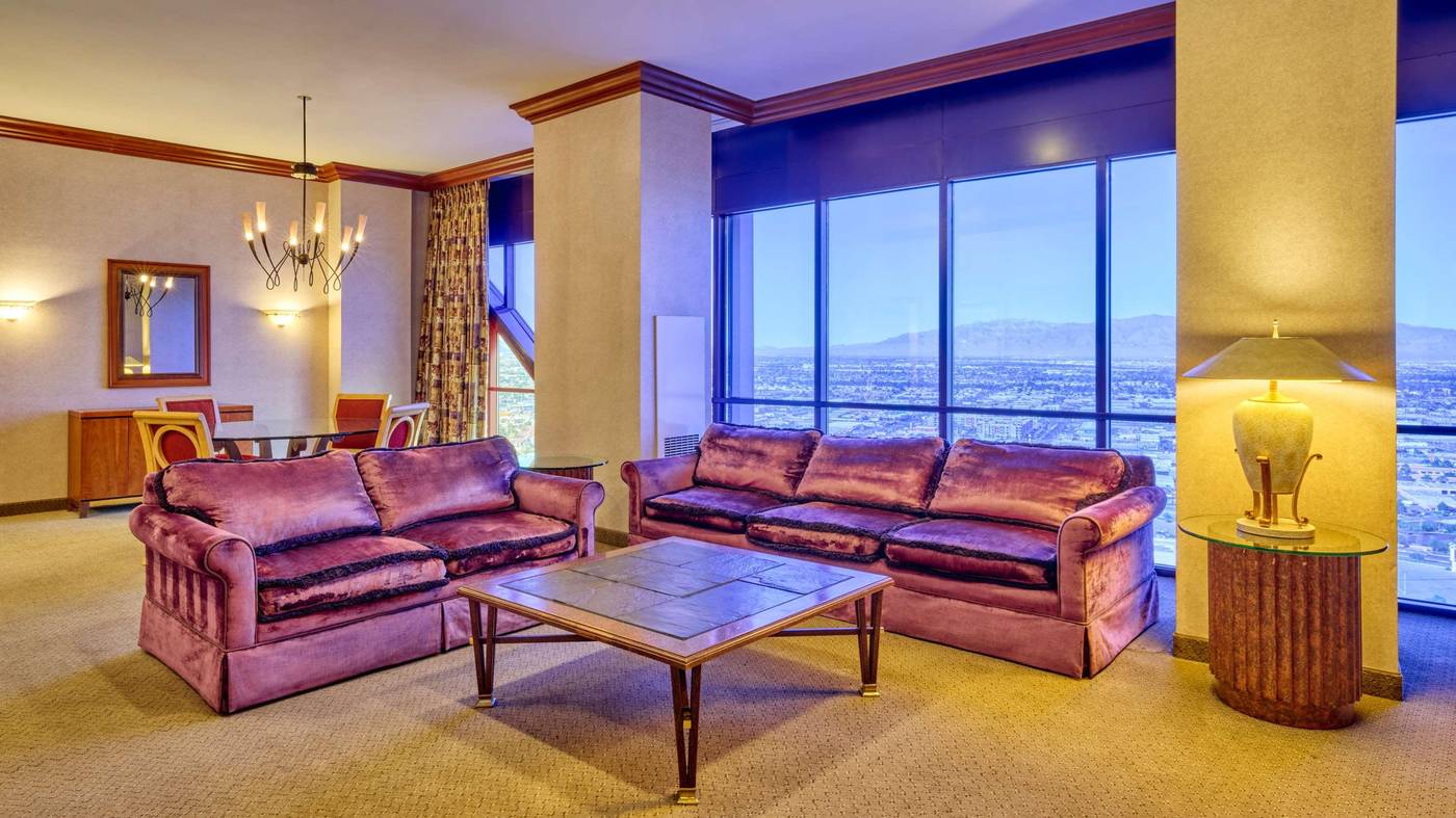 Rio-All-Suite-Hotel---Casino-Room-39