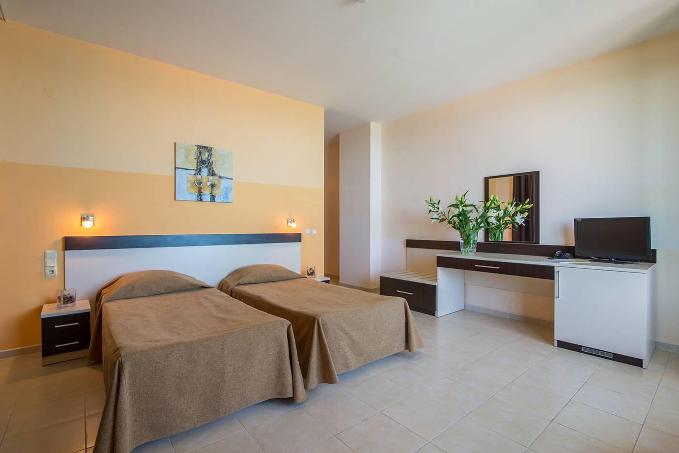 Primasol-Sunlight-Sunrise-Room-14