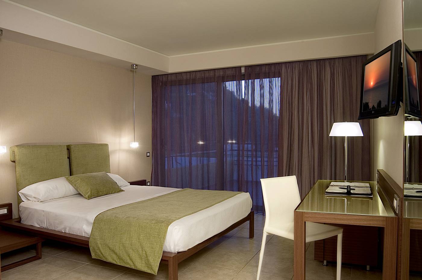 Olympic-Palace-Resort-Hotel---Convention-Center-Room-47