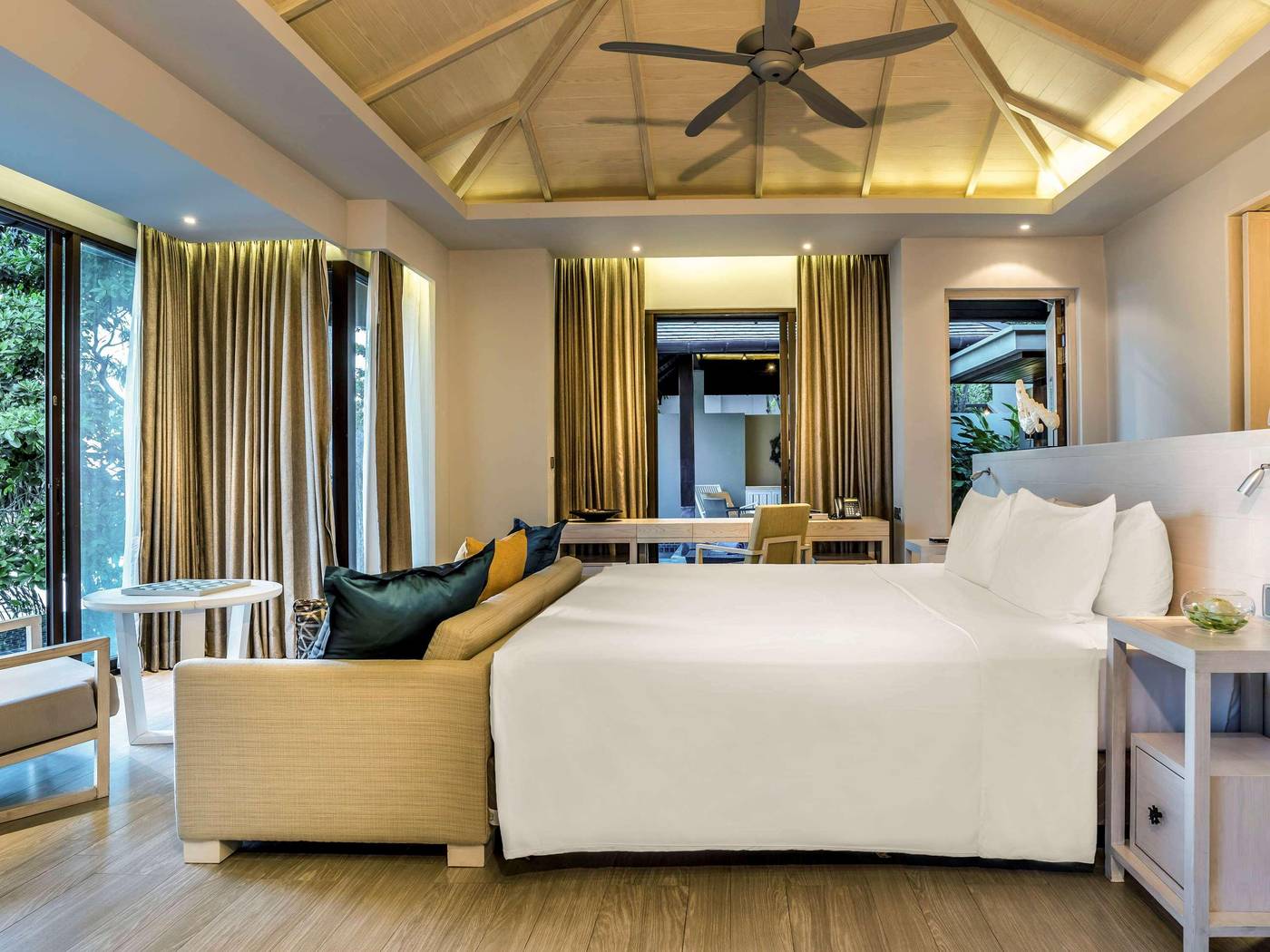 Pullman-Phuket-Arcadia-Resort-Room-27