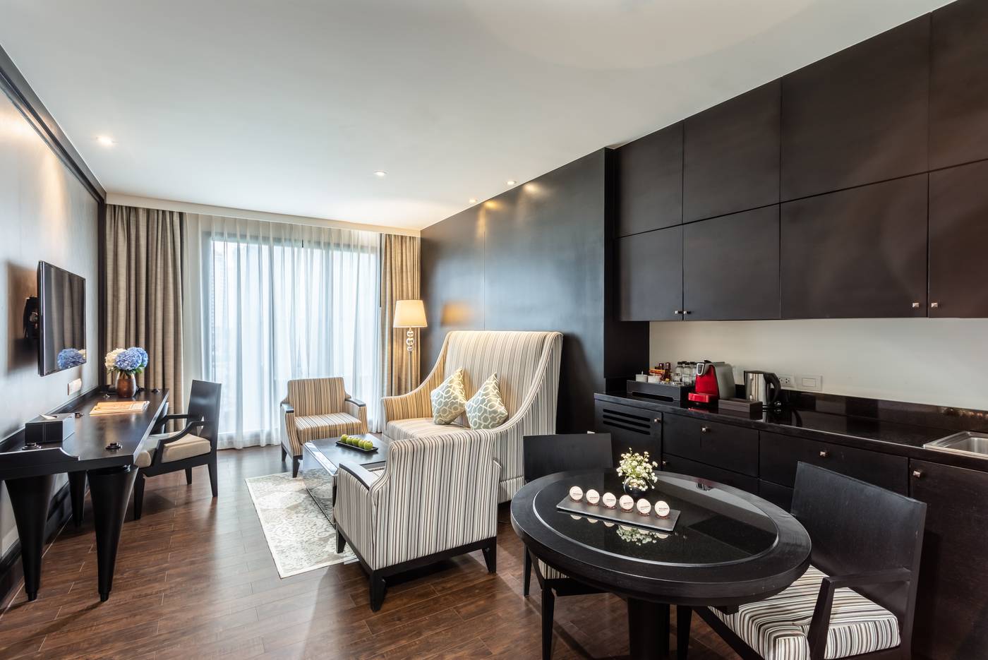 Movenpick-Hotel-Sukhumvit-15-Bangkok-General-view-32