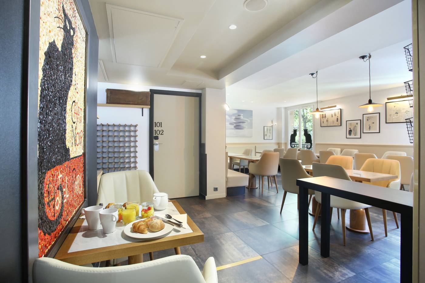 Le-Chat-Noir-Restaurant-19