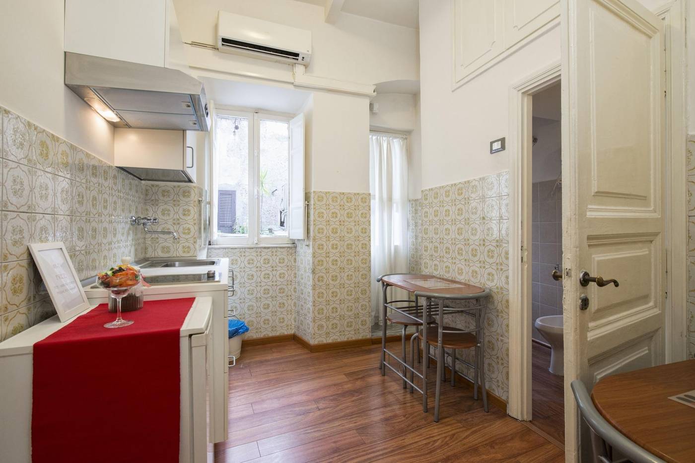 Navona-Tower-Relais-Room-20