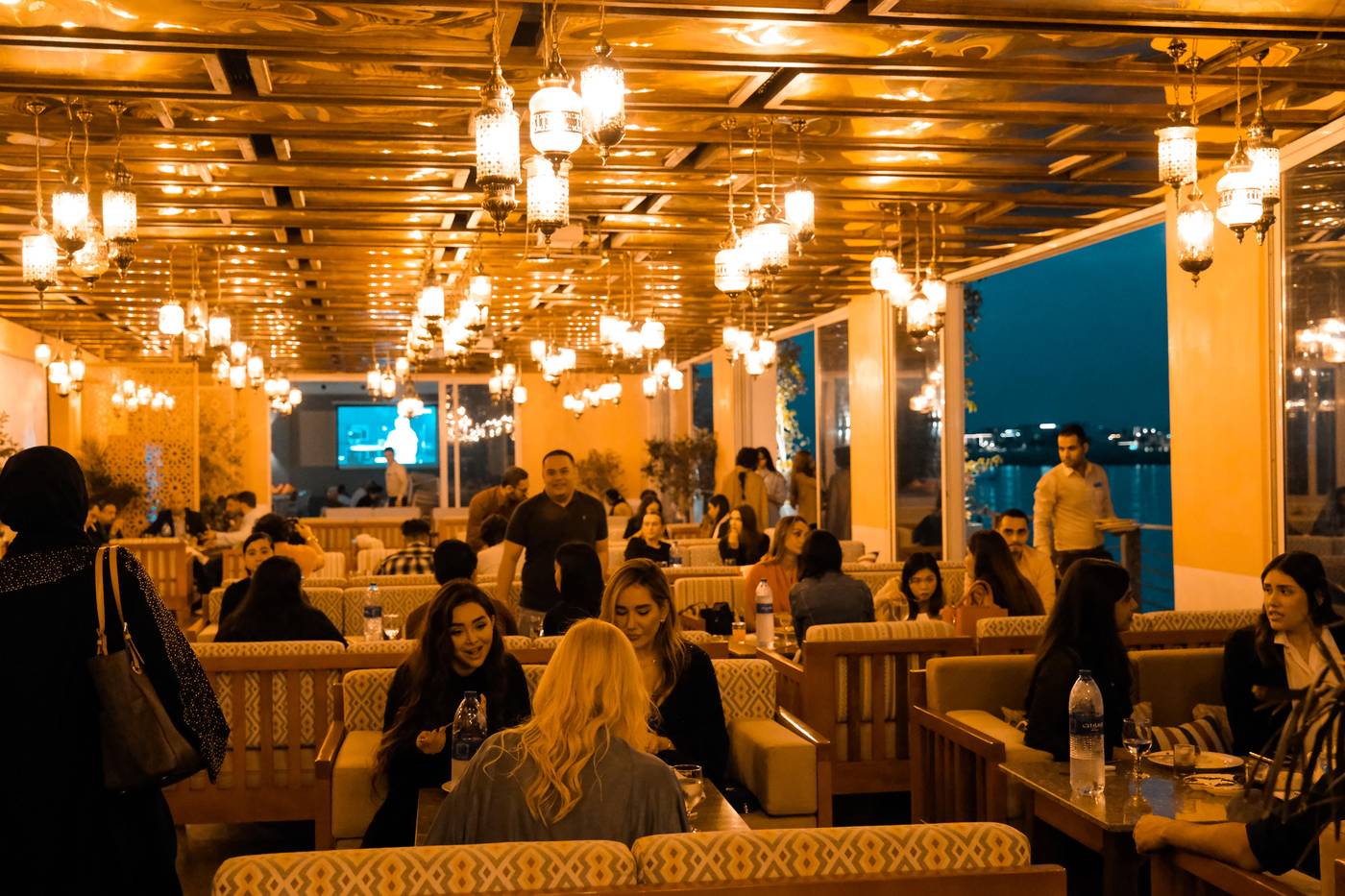 Dubai-Marine-Beach-Resort-and-Spa-Restaurant-60