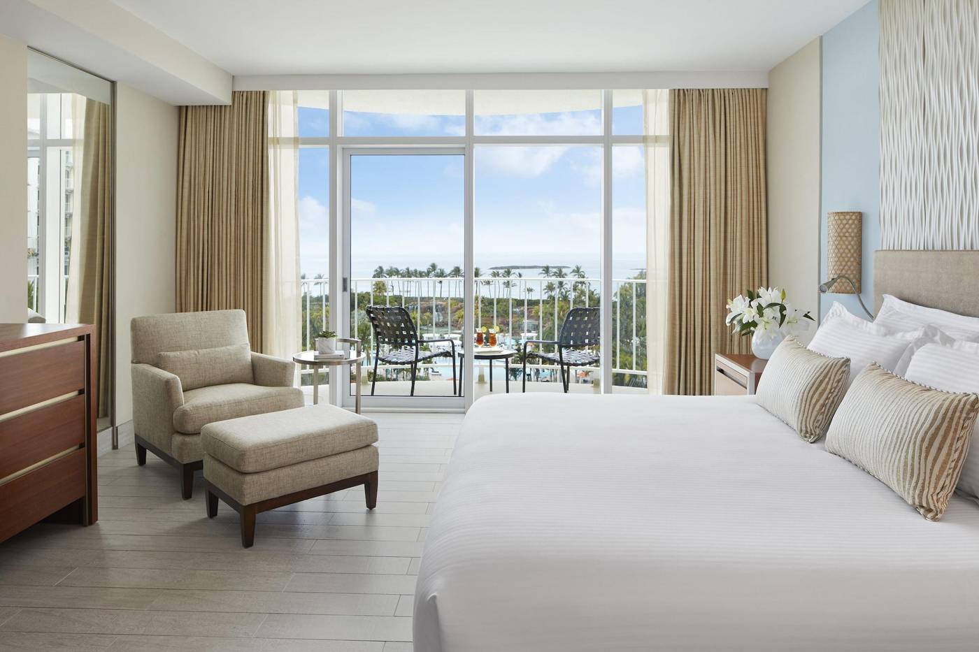 The-Coral-at-Atlantis-Room-26