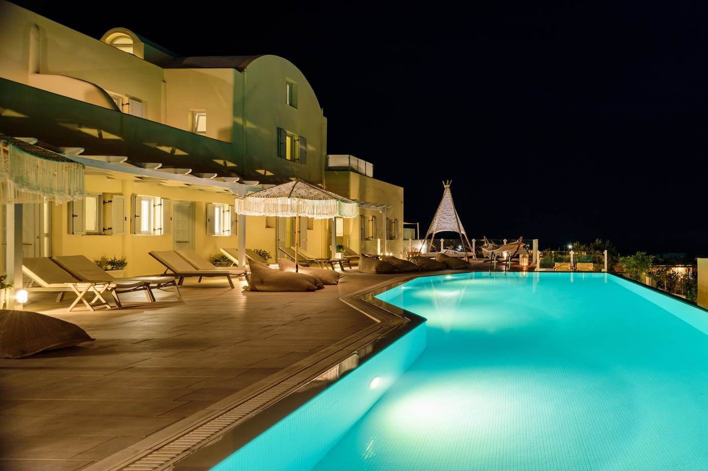 Aliter-Suites-Pool-6