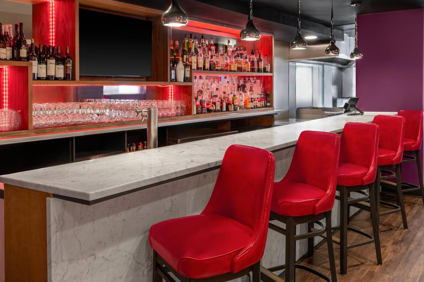 Holiday-Inn-New-York-City-Wall-Street-Restaurant-8