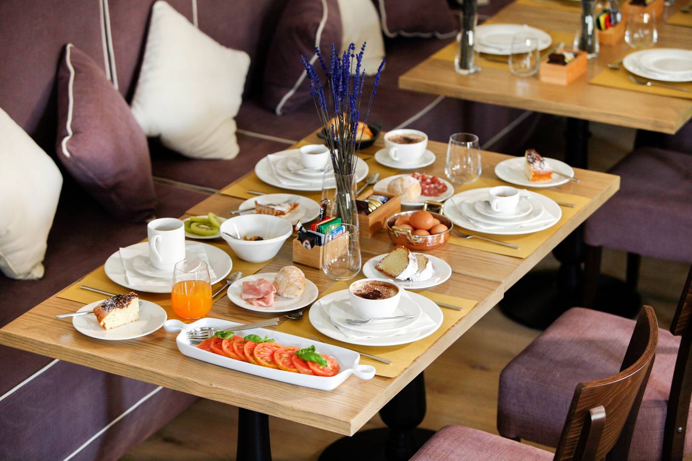 Unconventional-Sorrento-Coast-Restaurant-48