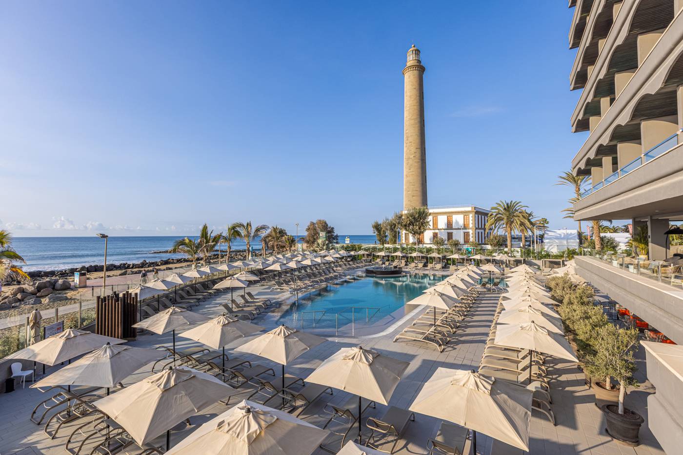 Hotel-Faro--a-Lopesan-Collection-Hotel-Terrace-4