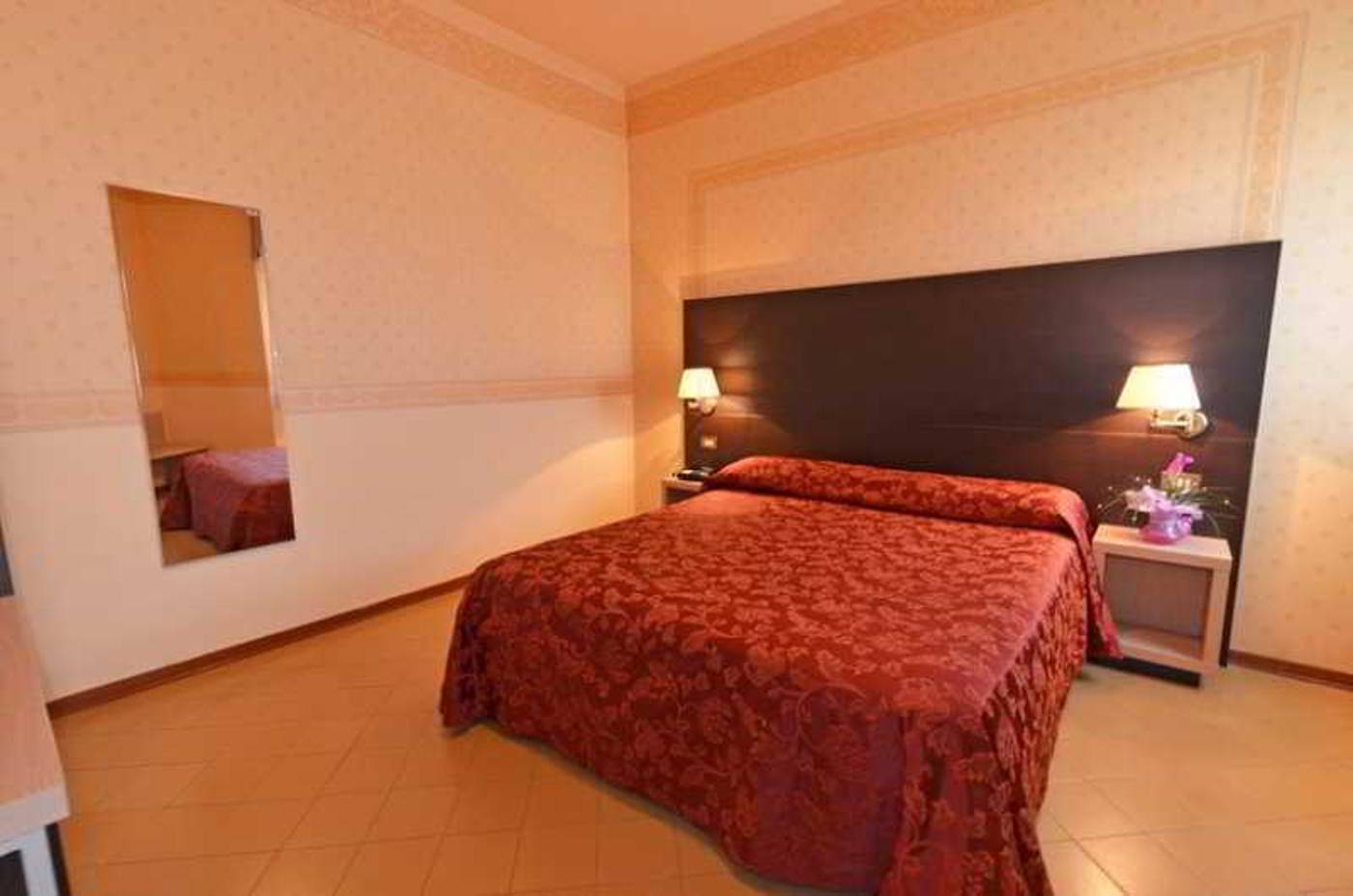 Grand Eurhotel-Italy-MONTESILVANO LIDO-Room-6