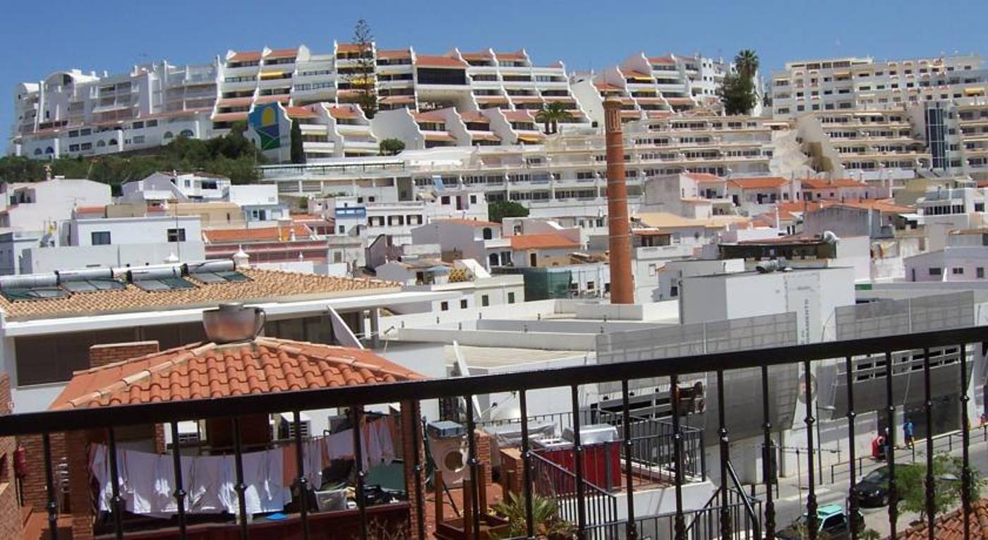 Albufeira Beach Hotel in Costa de Algarve, Portugal