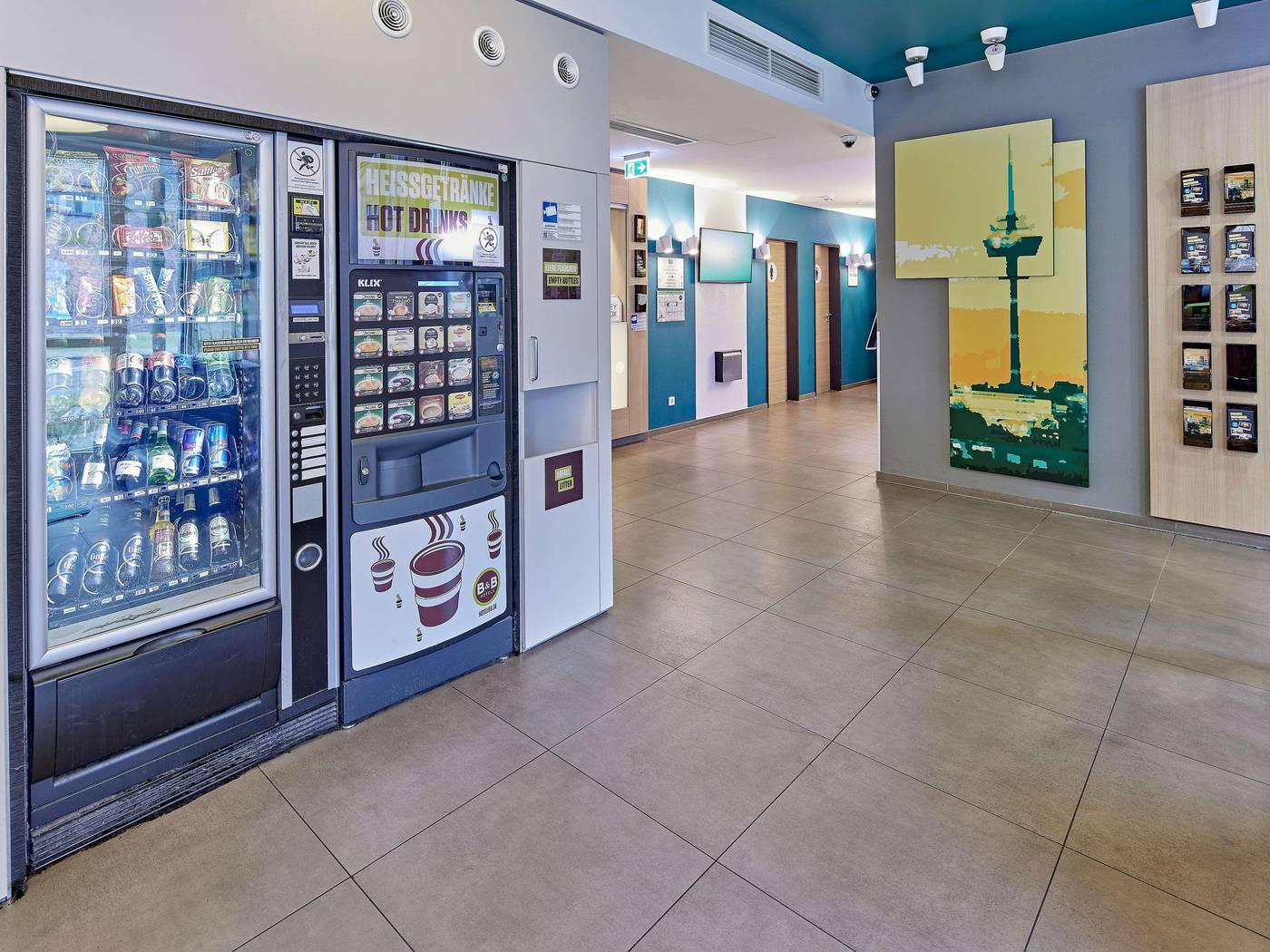 B-B-Hotel-Koln-Messe-Lobby-54