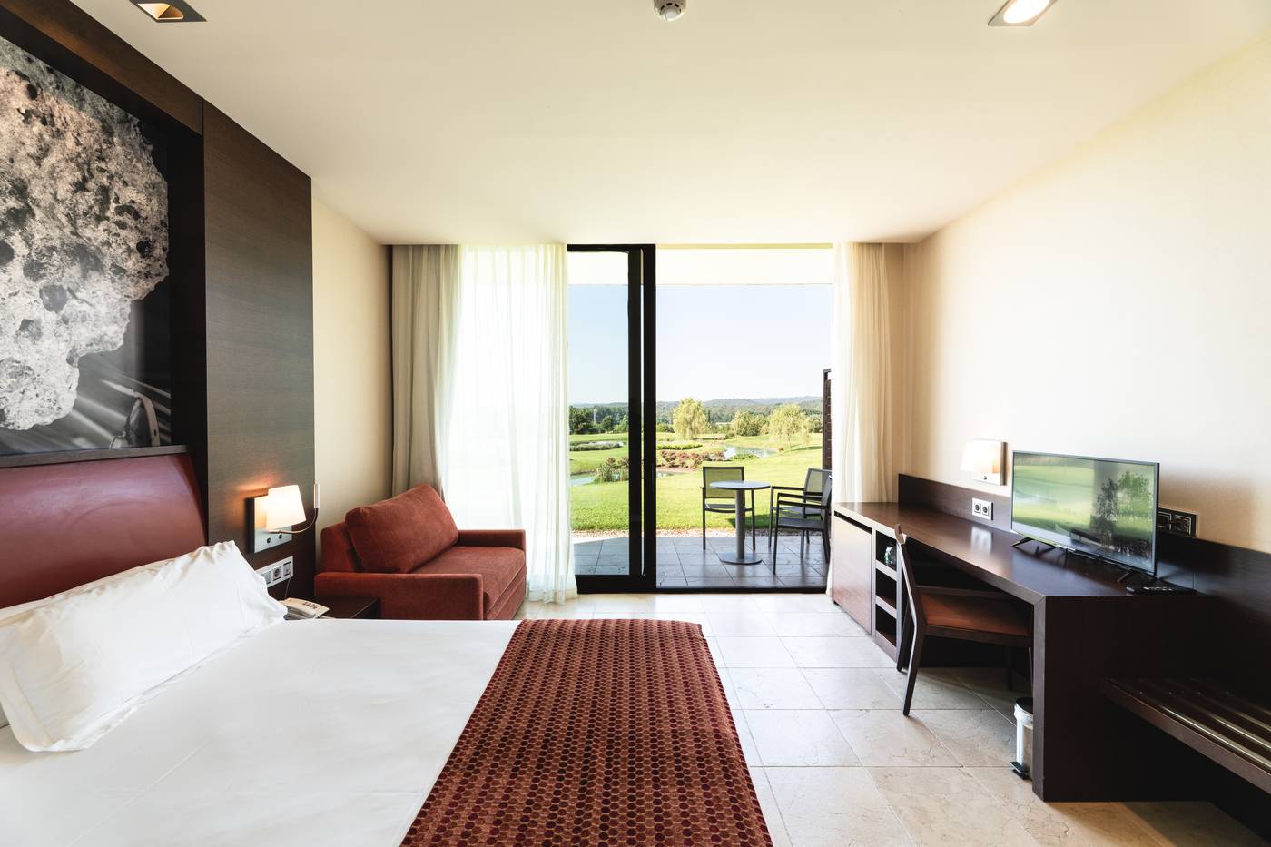 Mas-Sola-Room-34