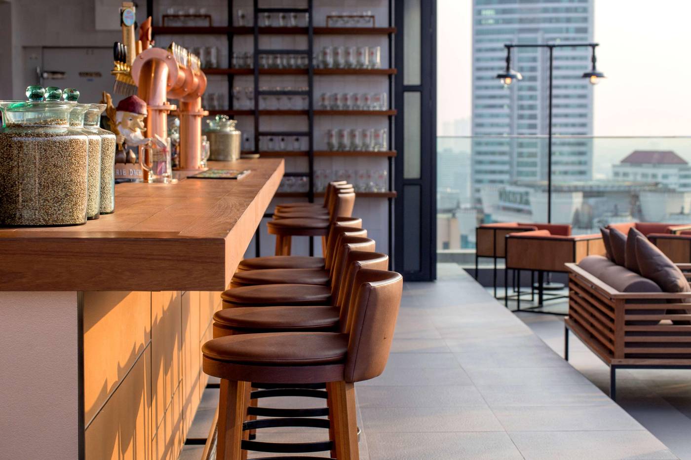 Radisson-Blu-Plaza-Bangkok-Bar-22