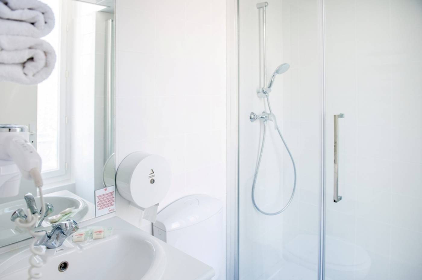 Continental-France-LOURDES-Room-5
