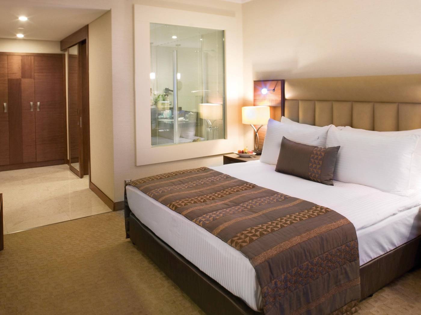 M----venpick-Hotel-Izmir-Room-18