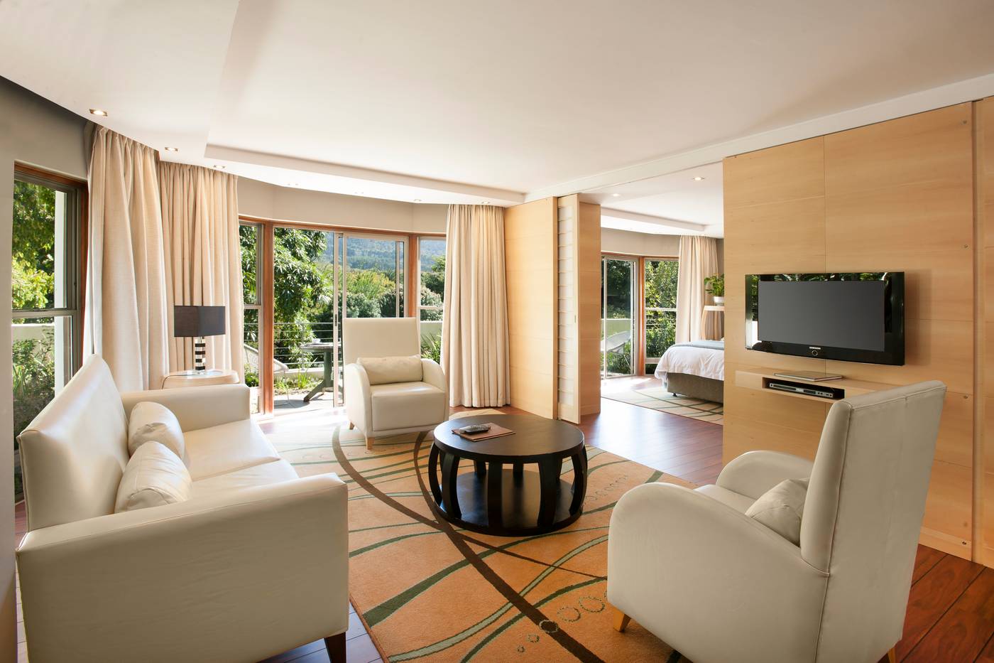 Vineyard-Hotel-Room-9