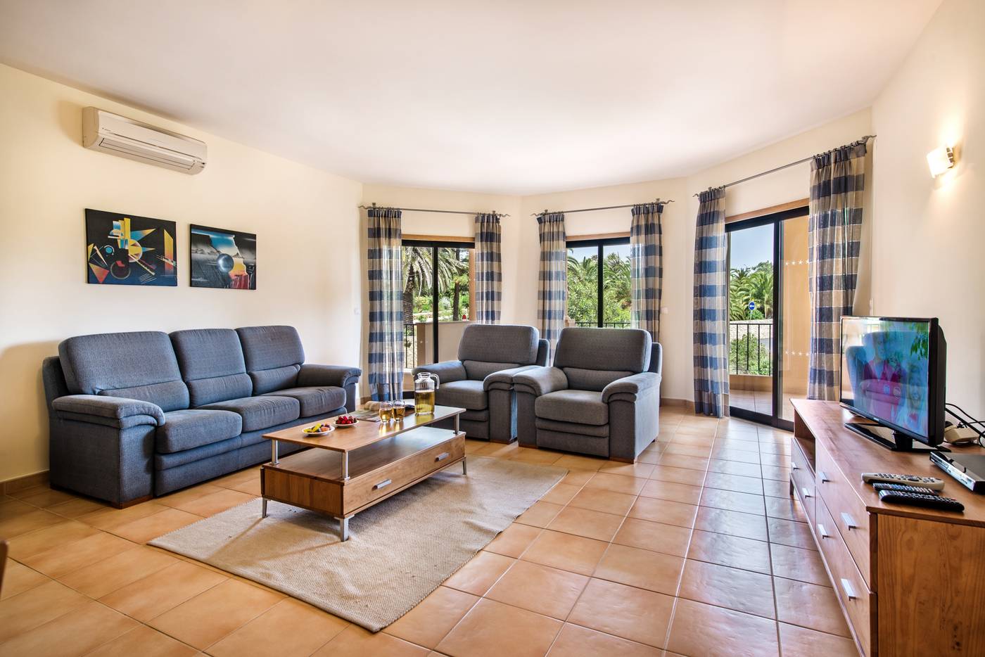 Jardim-da-Meia-Praia-Room-47