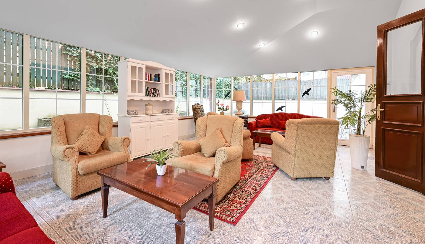 Hotel-Mala-Strana-Lobby-2