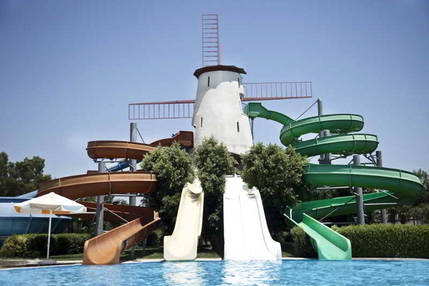 Sunrise-Resort-Hotel-Pool-13