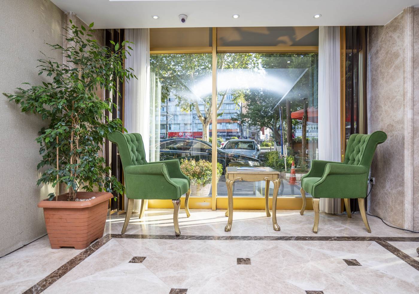 Kunlun-Kensington-Hotel-Istanbul-Lobby-10