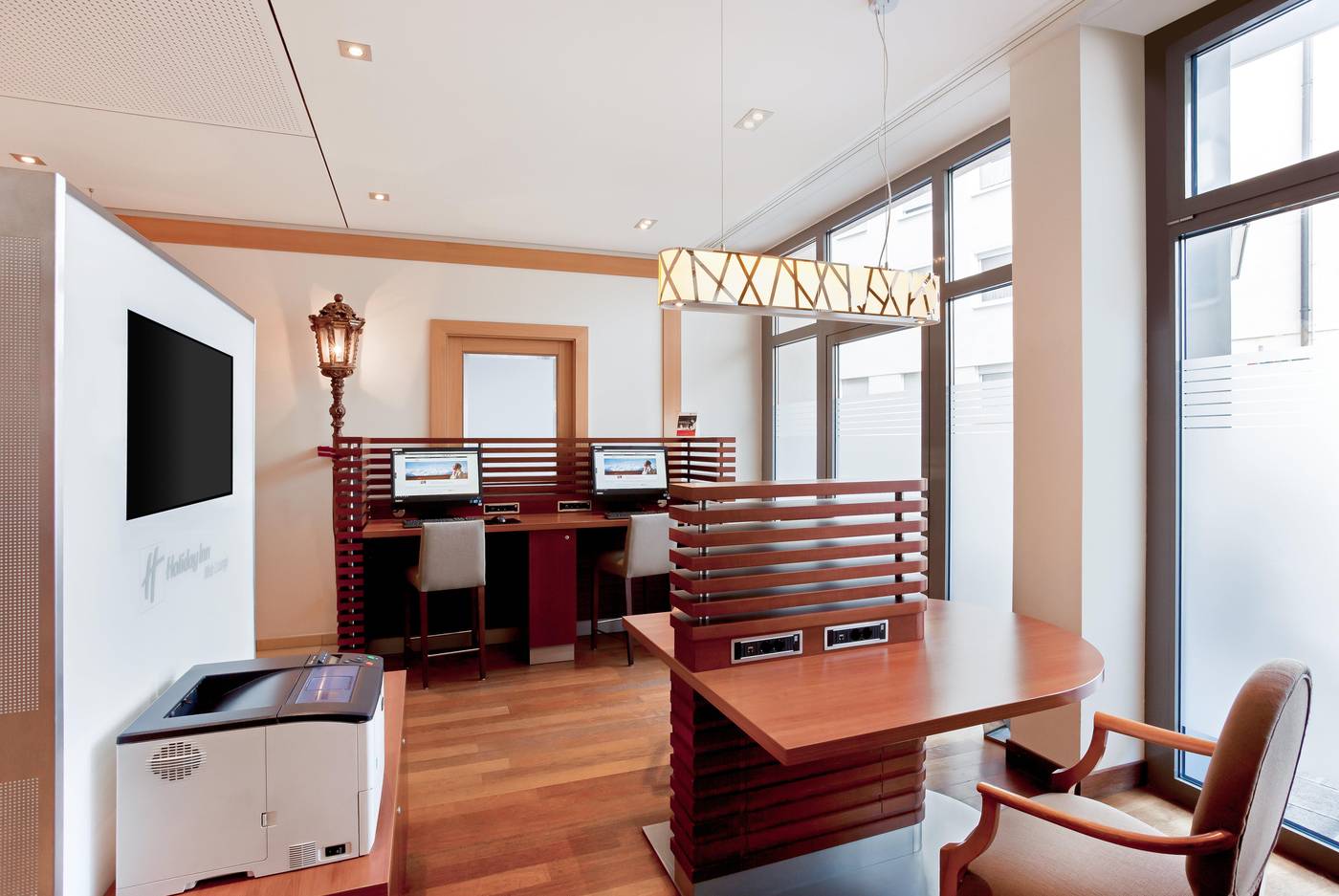 Holiday Inn Nürnberg City Centre-Germany-Nuernberg-General view-7