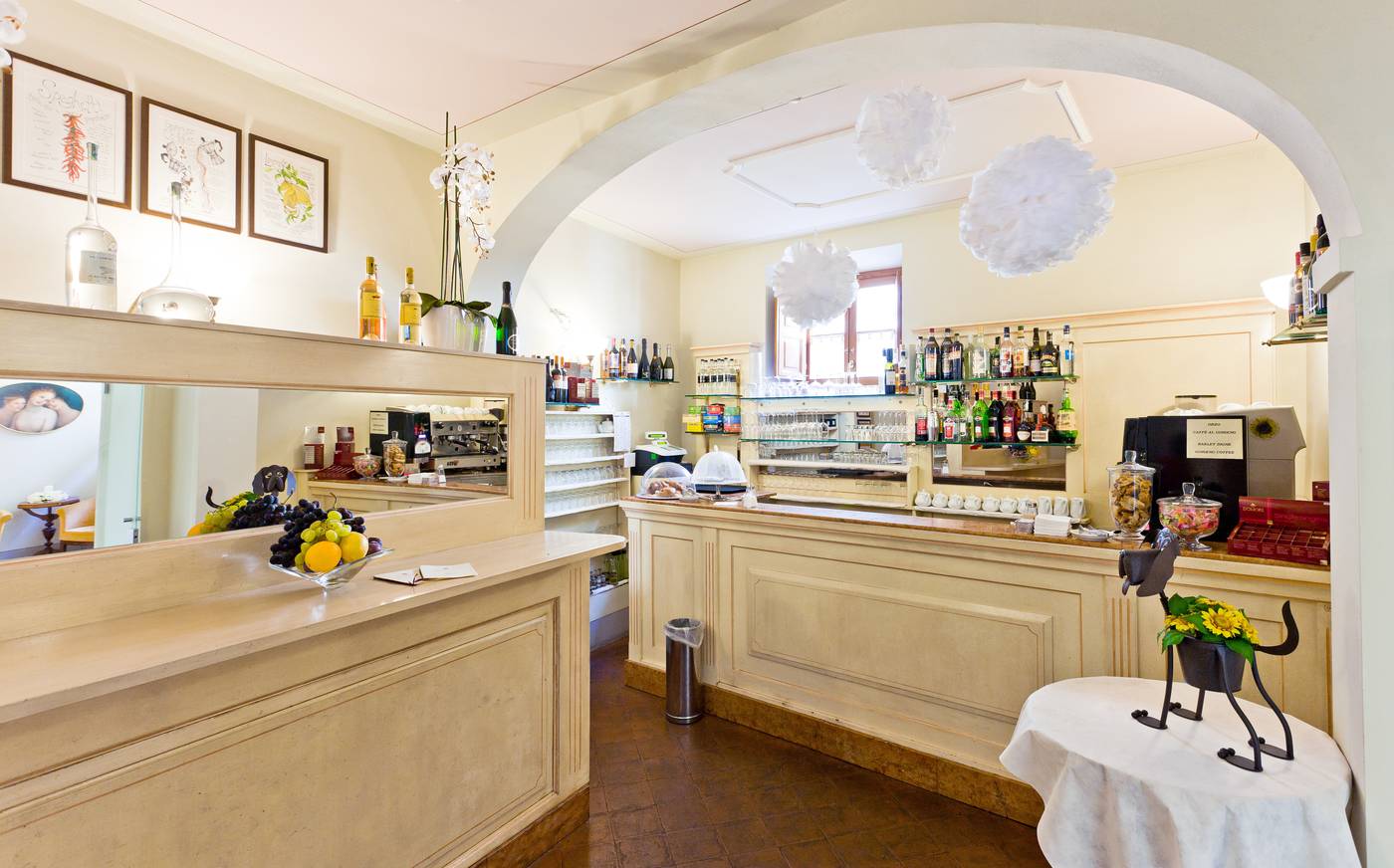 Palazzo-San-Niccolo-Bar-8