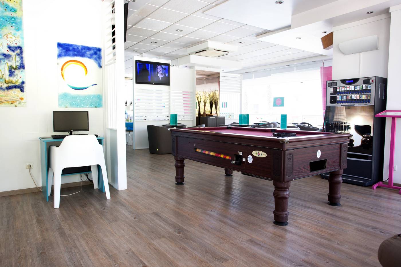 Bayside-Salgados-Sports-and-Entertainment-29