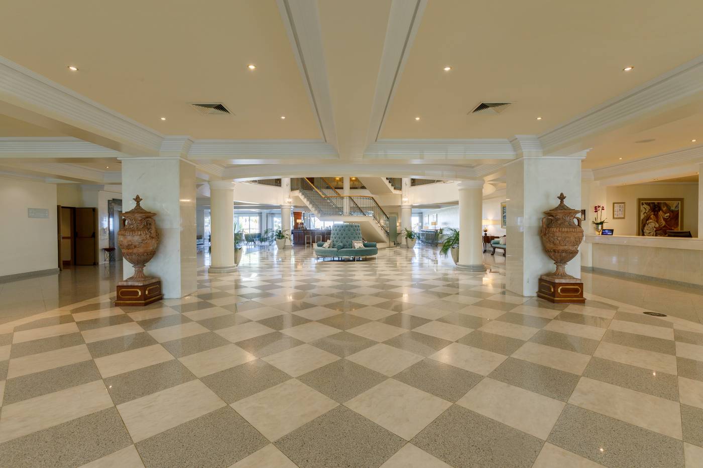 Ria-Park-Hotel---Spa-Lobby-44