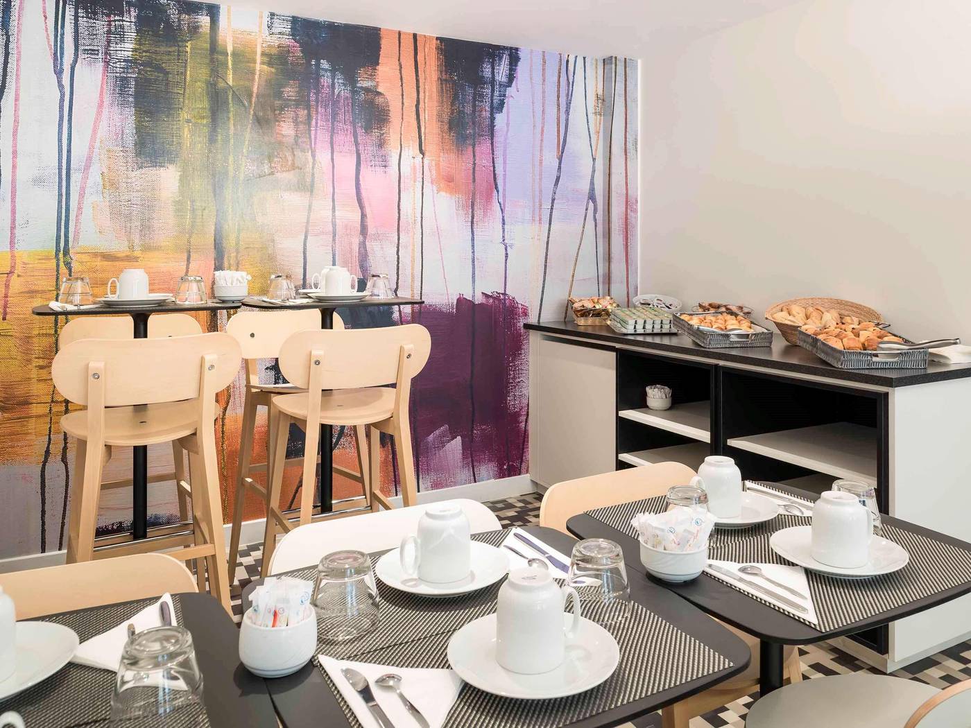 ibis-Styles-Paris-Gare-Saint-Lazare-Restaurant-16