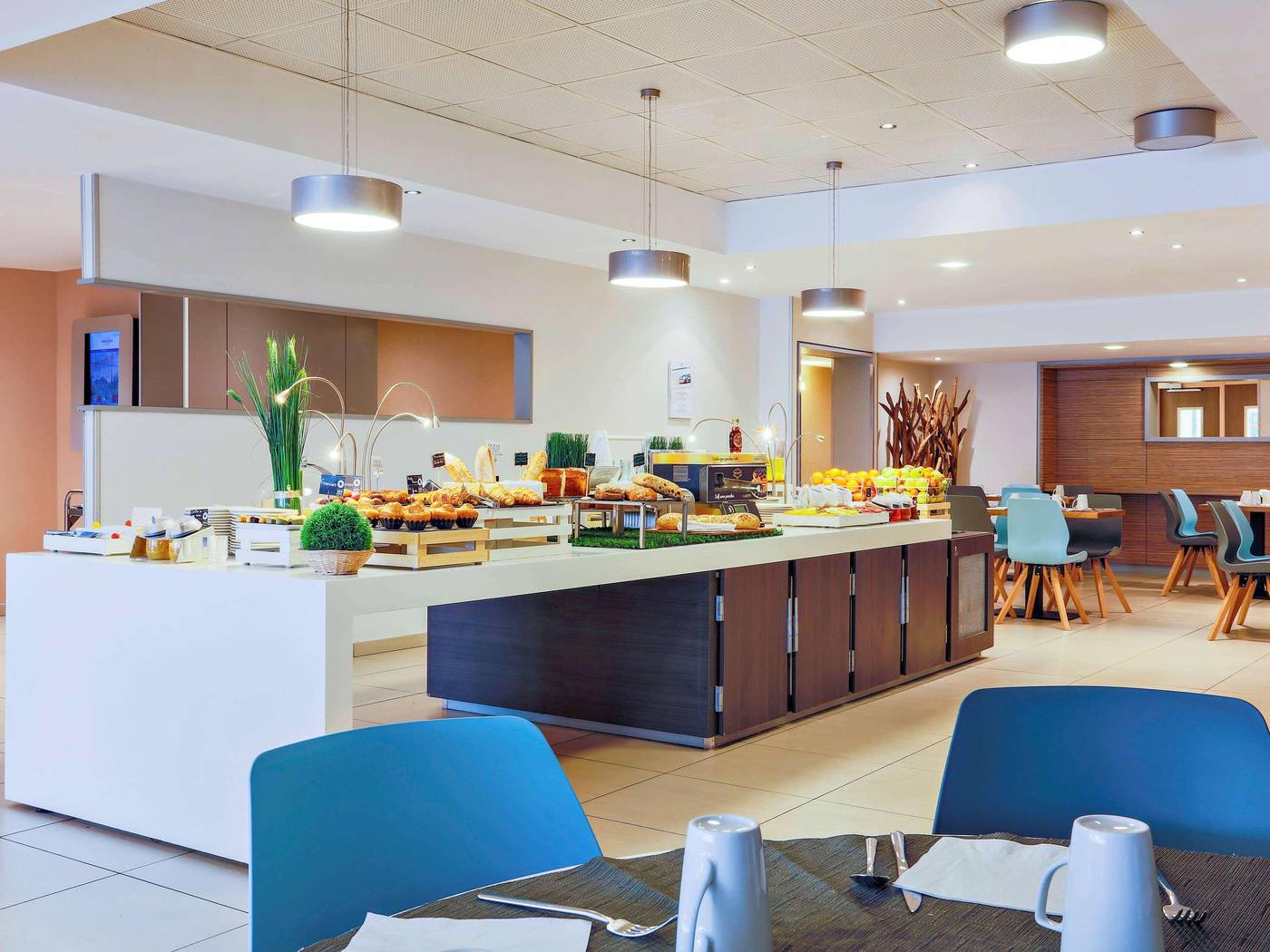 Hotel-Mercure-Paris-Vaugirard-Porte-de-Versailles-Sports-and-Entertainment-1