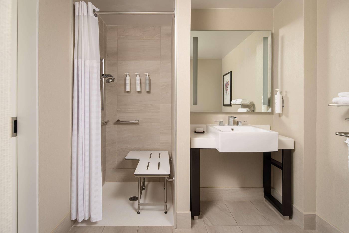 Embassy-Suites-by-Hilton-New-York-Manhattan-Times-Sq-Room-50