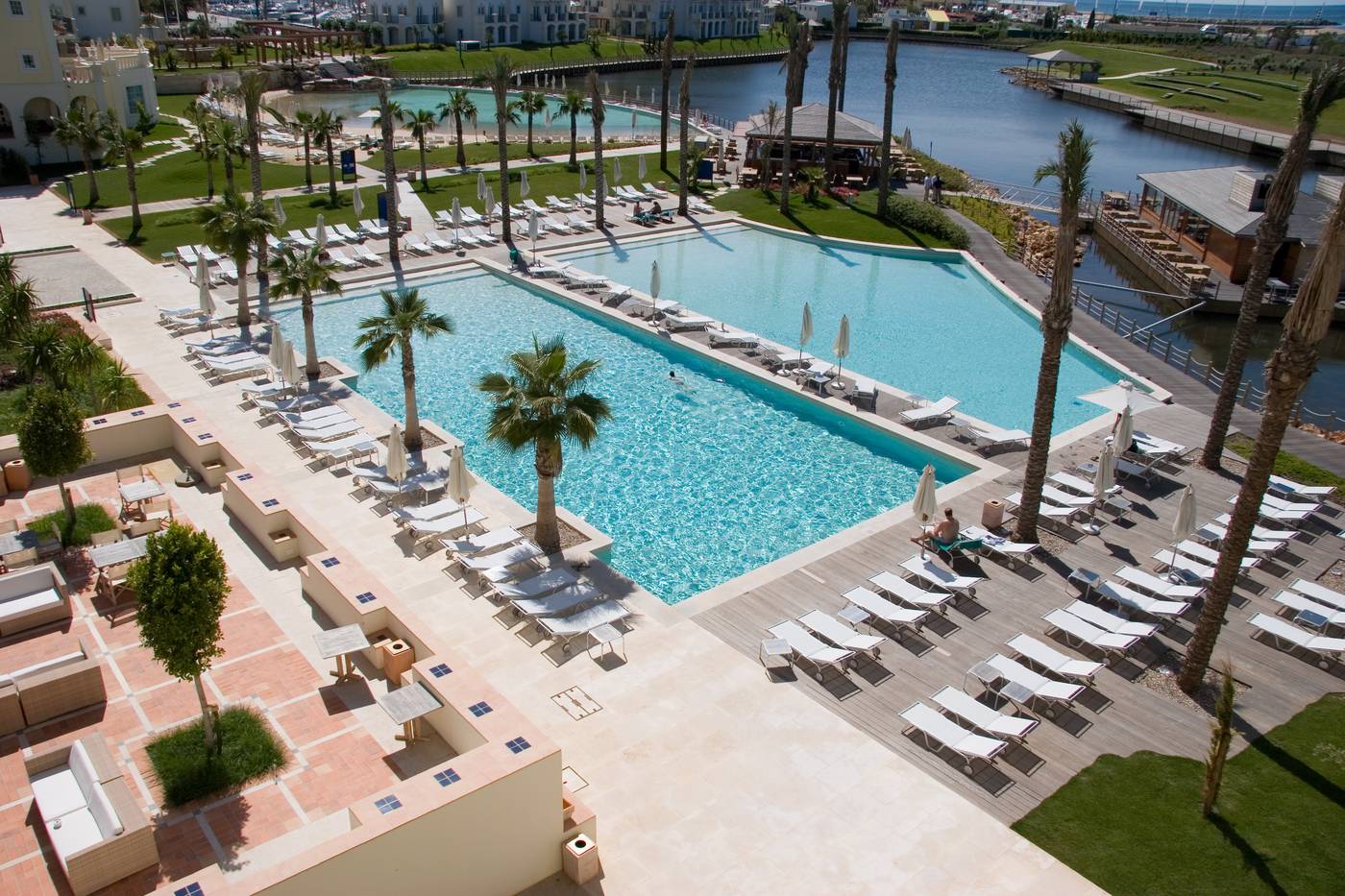 Domes-Lake-Algarve-Pool-3