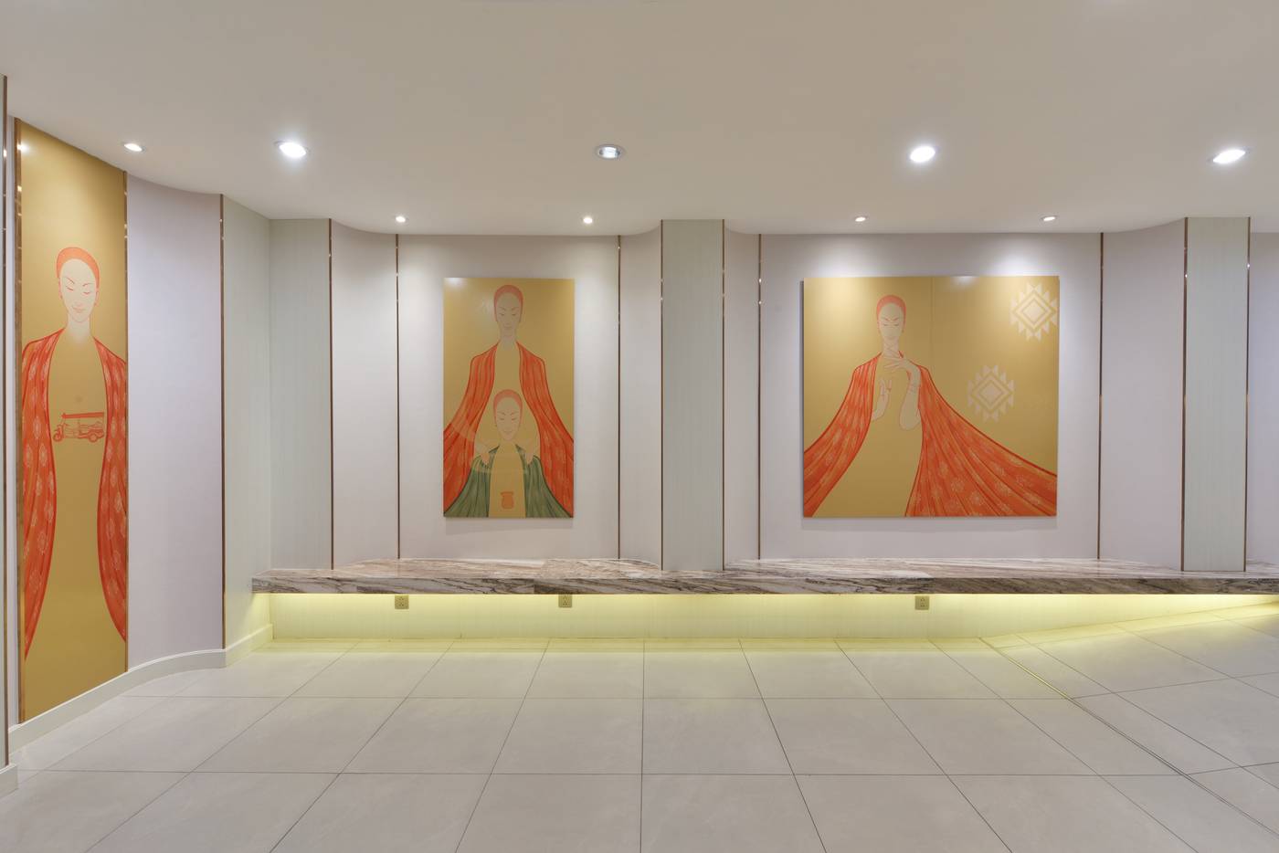 Centre-Point-Plus-Hotel-Pratunam-Lobby-66