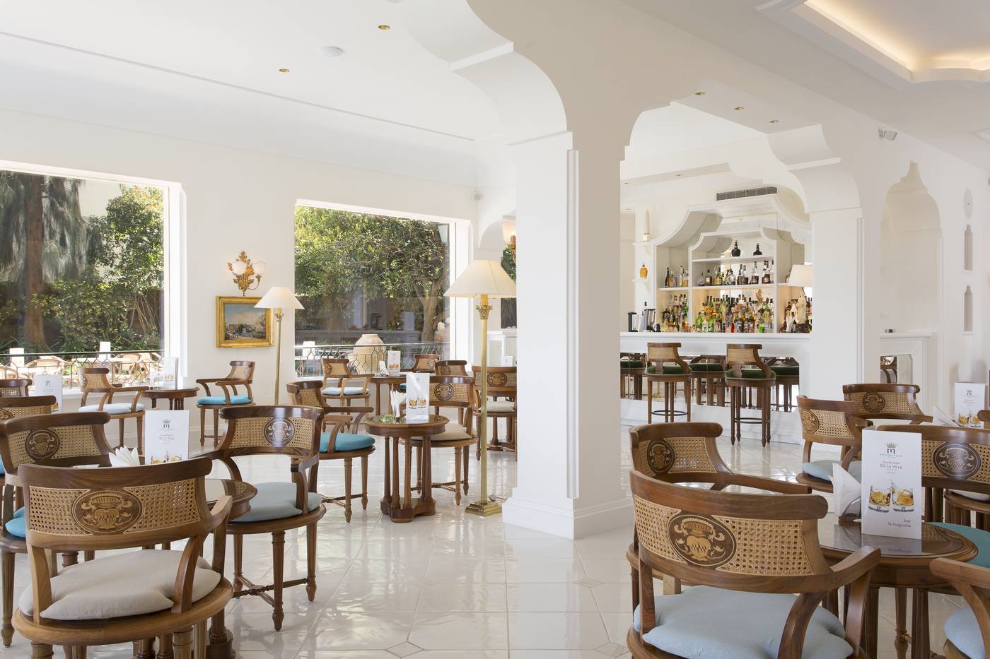 Grand-Hotel-de-la-Ville-Bar-47