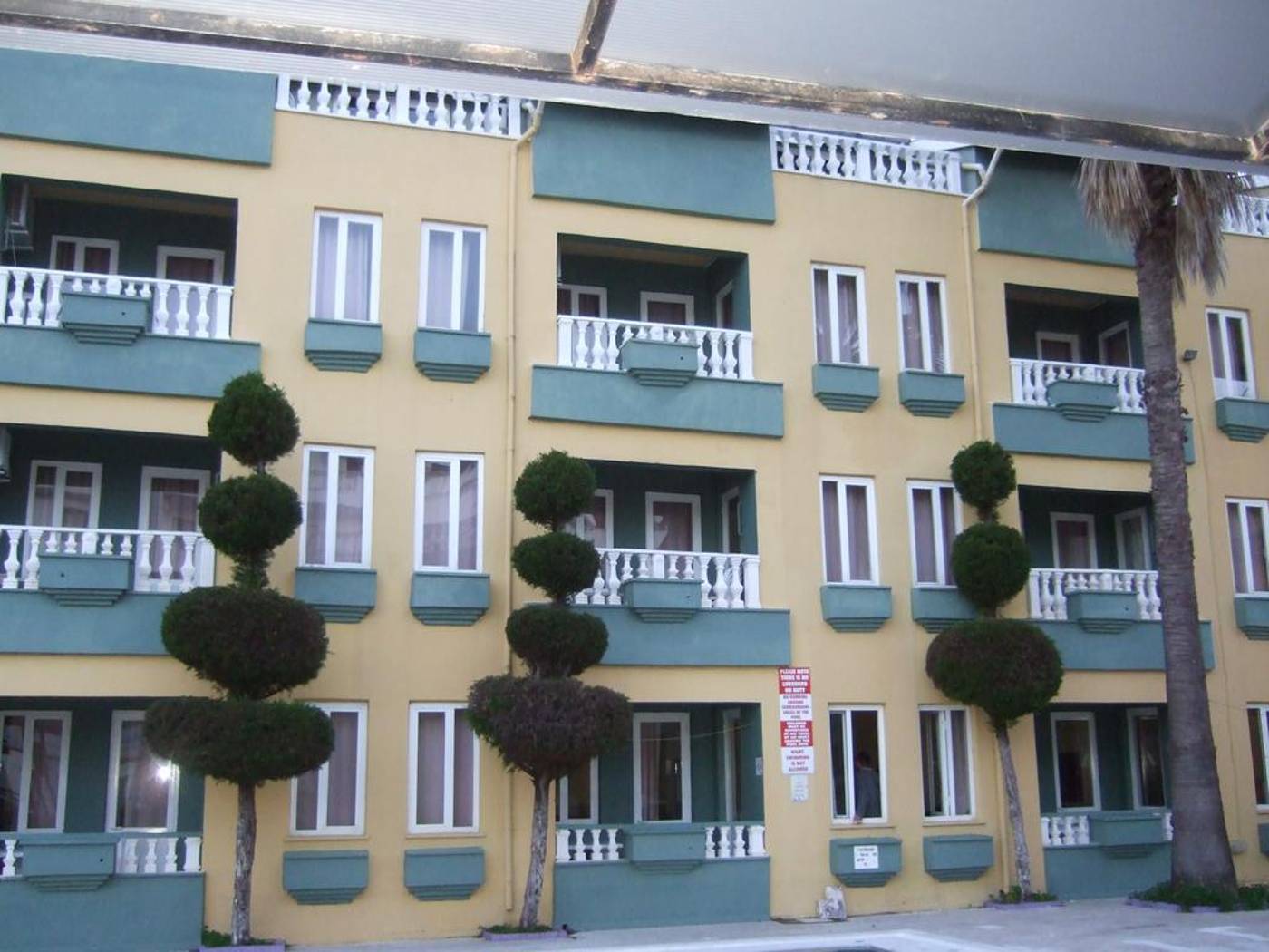 Club-Sunset-Apart-Lobby-8