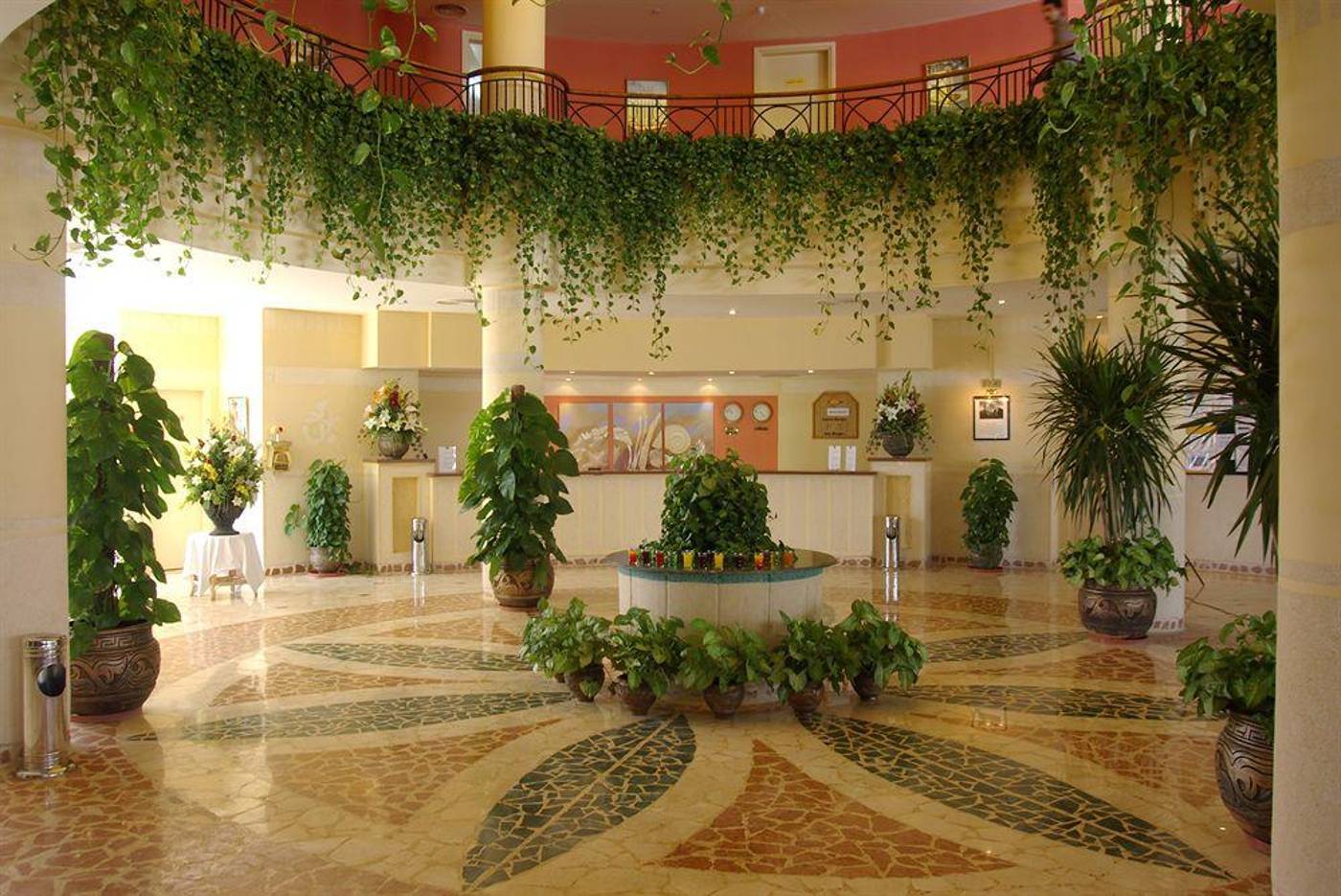 Luna-Sharm-Lobby-21