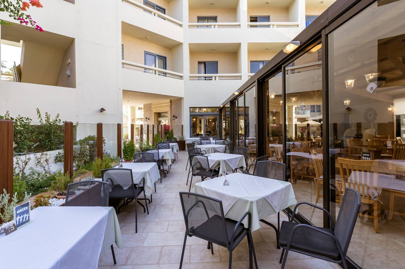 Sentido-Pearl-Beach-Restaurant-14