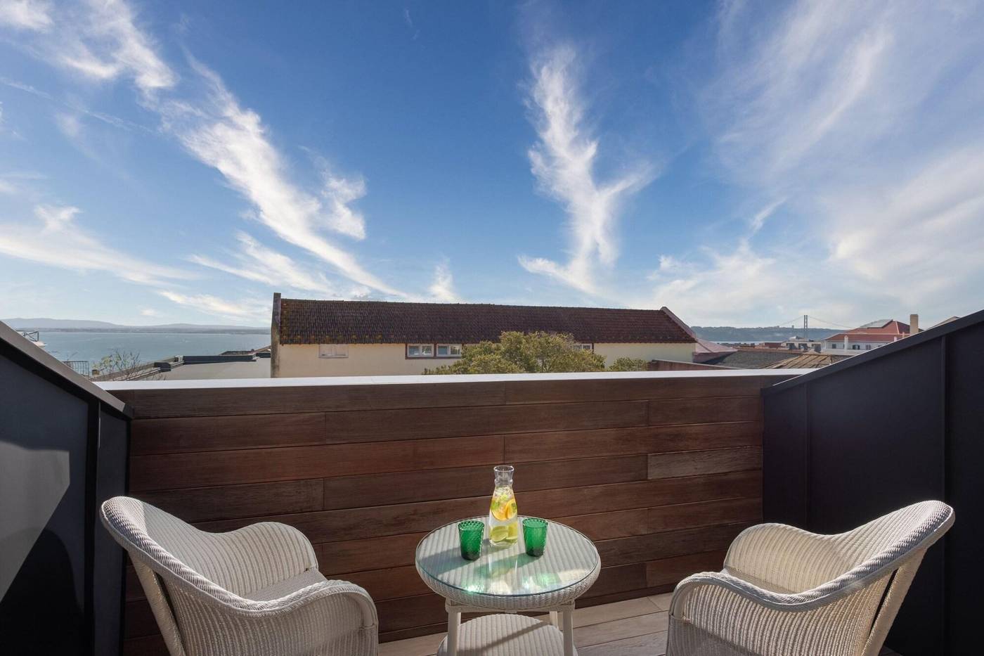 The-Ivens-Autograph-Collection-Room-51